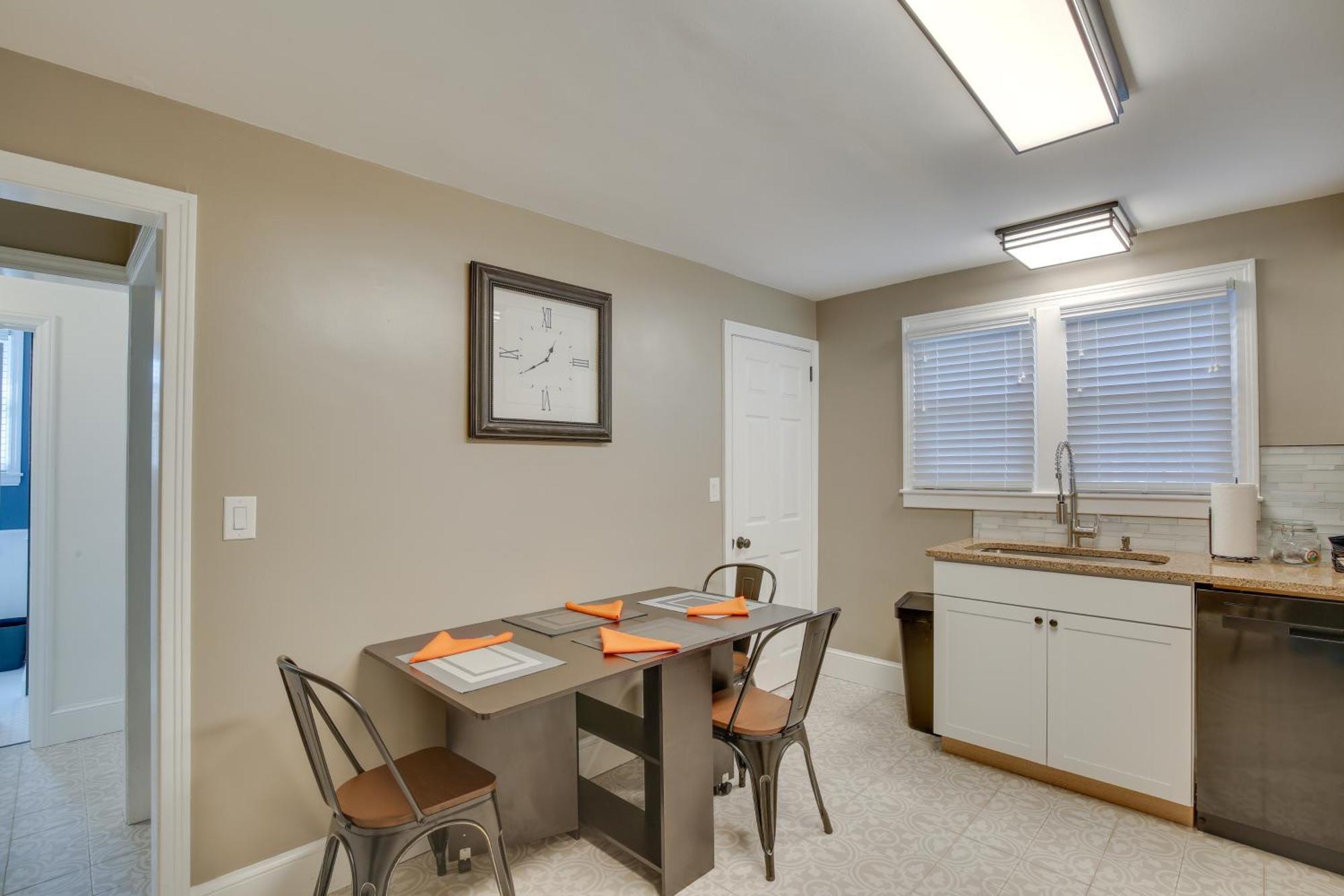 The Peaceful Post Kingston Vacation Rental エクステリア 写真
